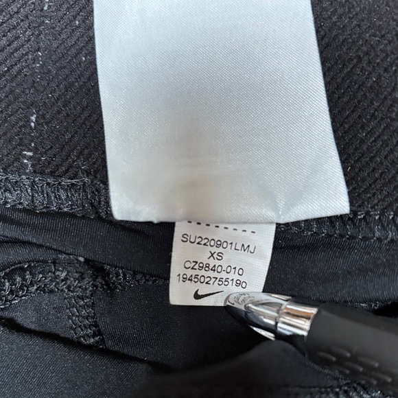 Nike Black Compression Shorts with Logo Waistband - Picture 2 of 12